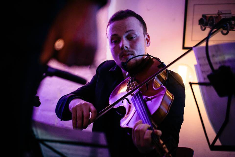 JÁKUP LÜTZEN