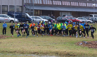FM Cross - BETRI VK 5, Hoydalar