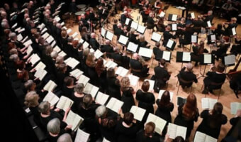 F-moll messan hjá Bruckner - Kór, solistar og orkestur