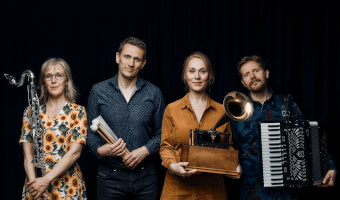 Várfólk á Reinsarínum